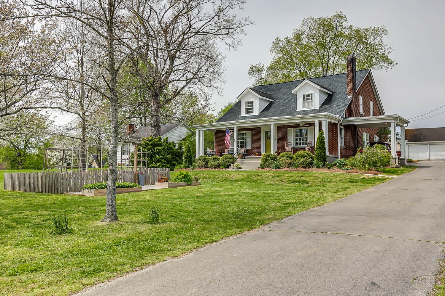 703 Riverside Drive Columbia, TN 38401 - Photo 3 of 50 Gallery Image 3