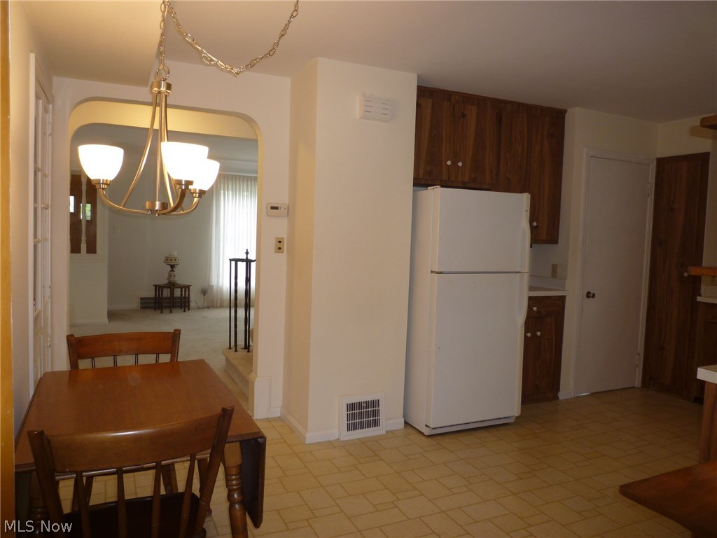 1422 Belrose Road Cleveland, OH 44124 - Photo 9 of 31 Gallery Image 9