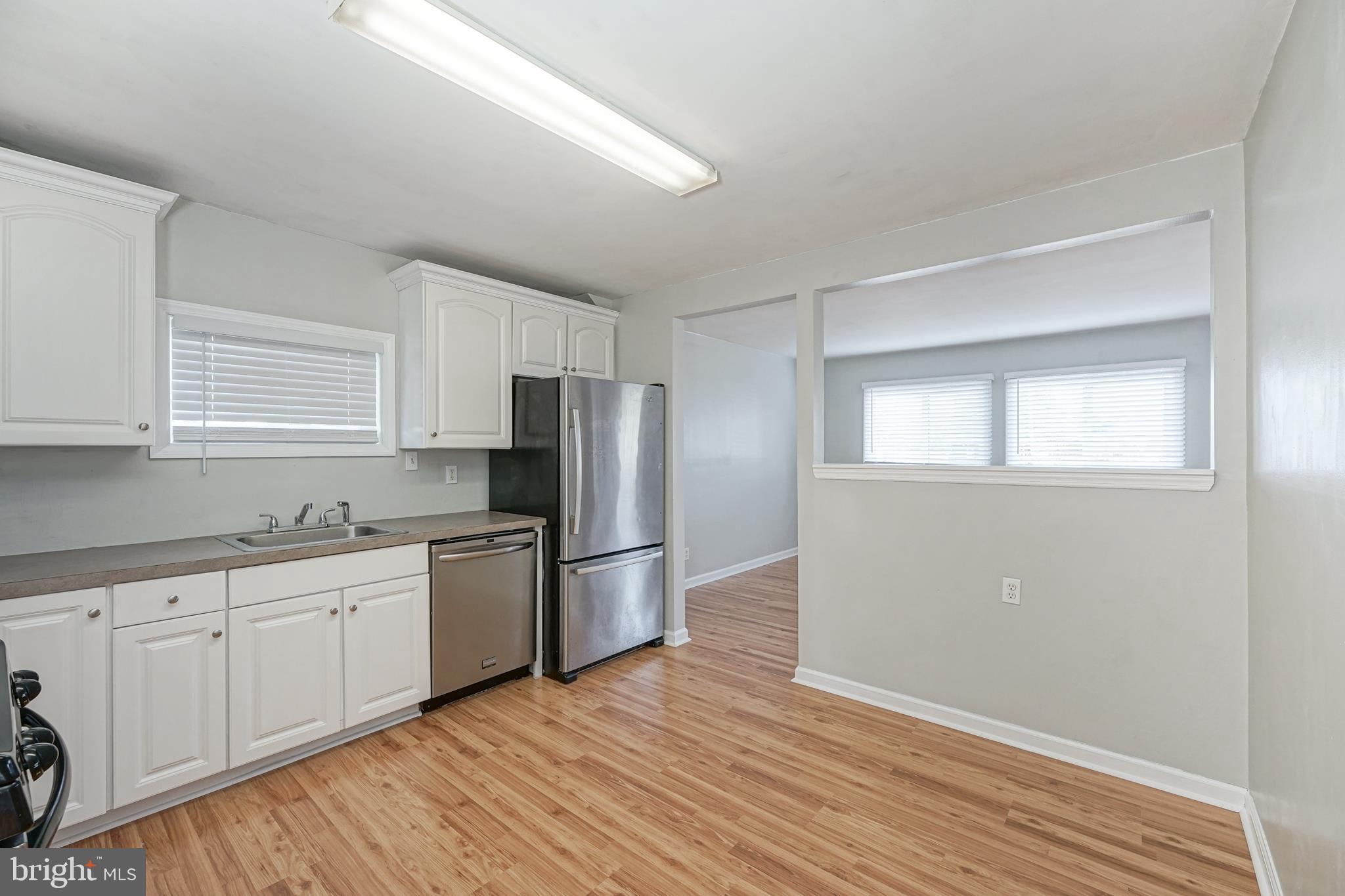 211 Baldwin Road Glassboro, NJ 08028 - Photo 11 of 25 Eat- in Kitchen