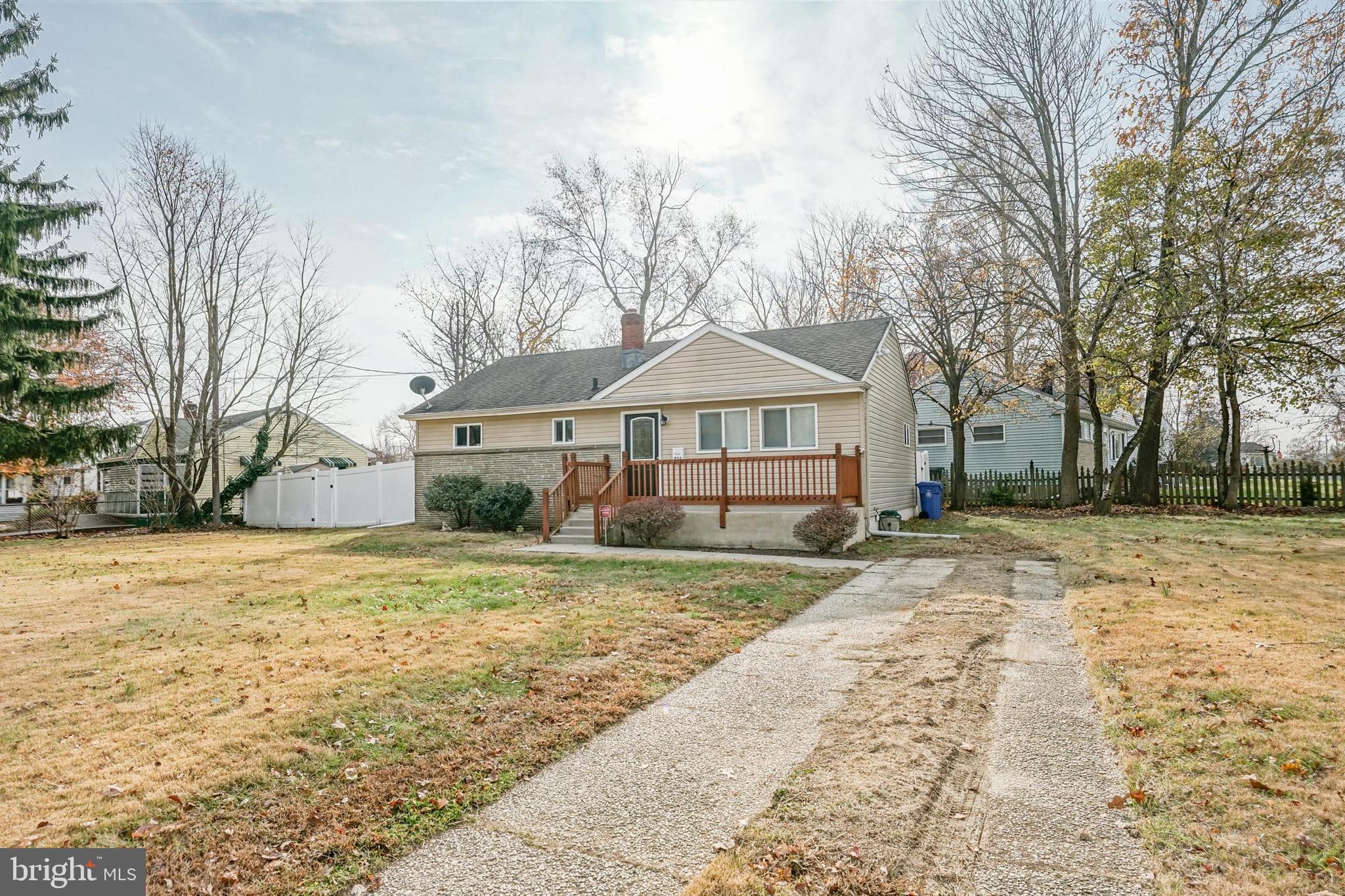 211 Baldwin Road Glassboro, NJ 08028 - Photo 3 of 25 Exterior Front