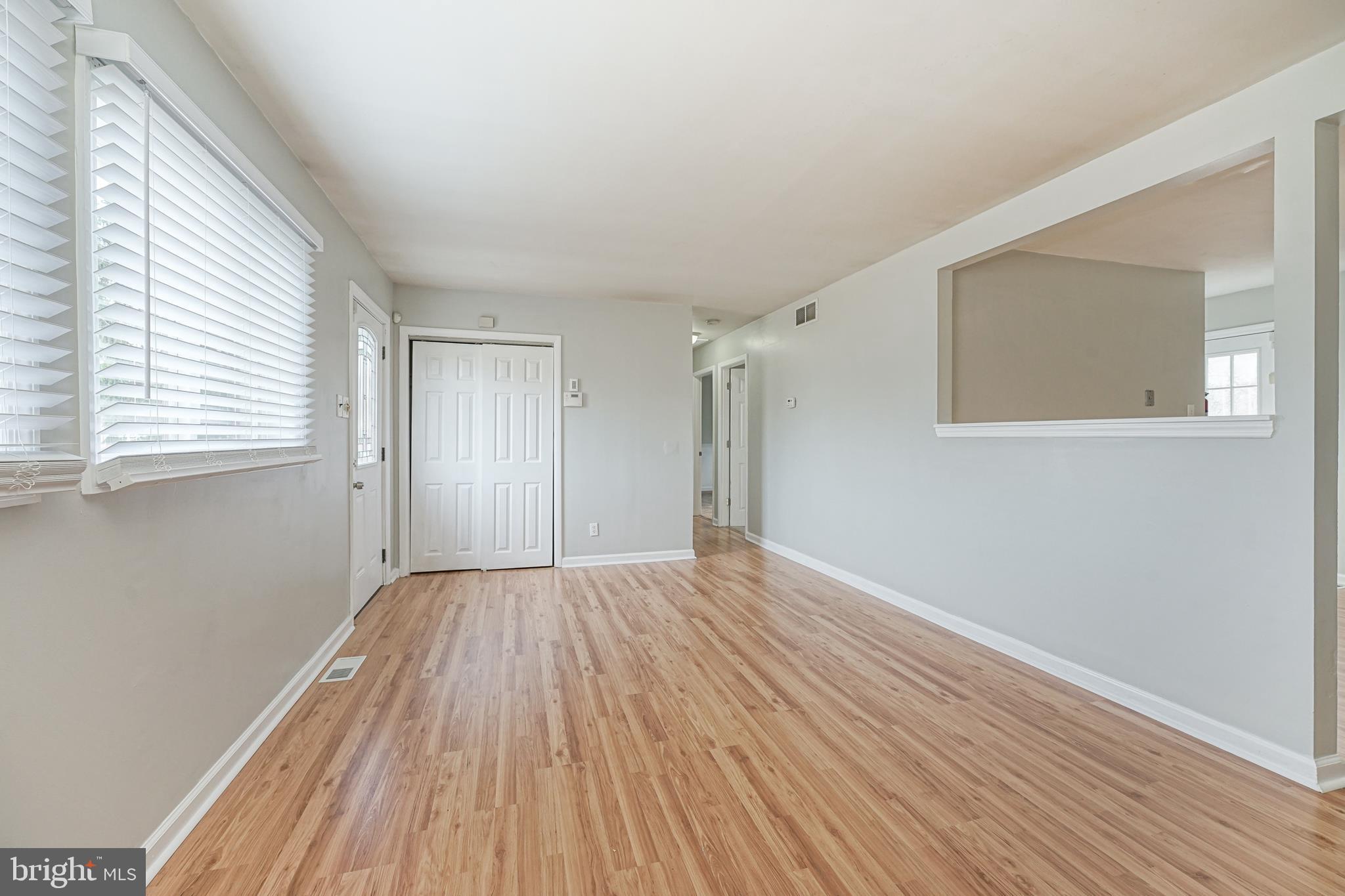 211 Baldwin Road Glassboro, NJ 08028 - Photo 4 of 25 Living Room w/New Flooring