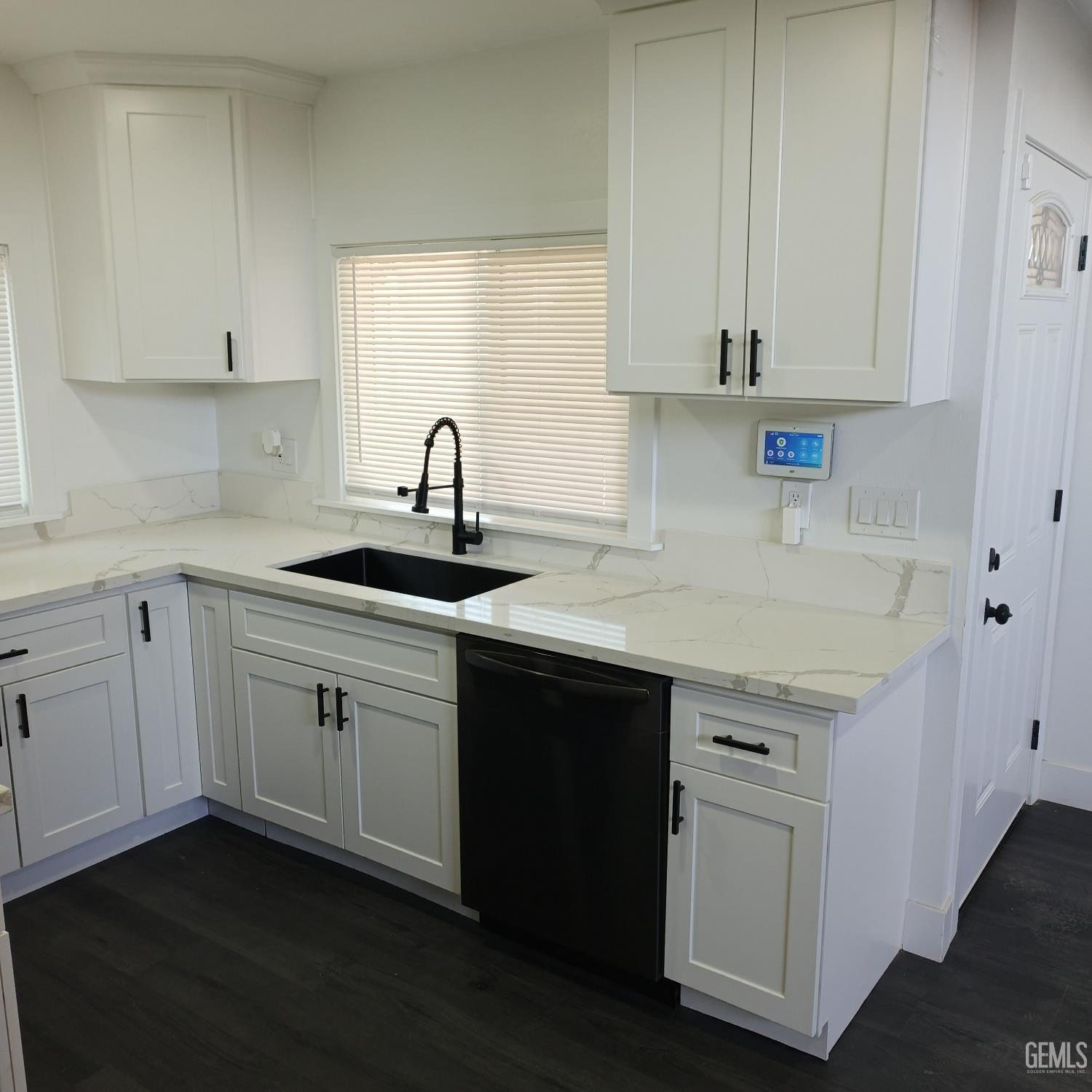 Undisclosed Address Bakersfield, CA 93312 - Photo 3 of 36