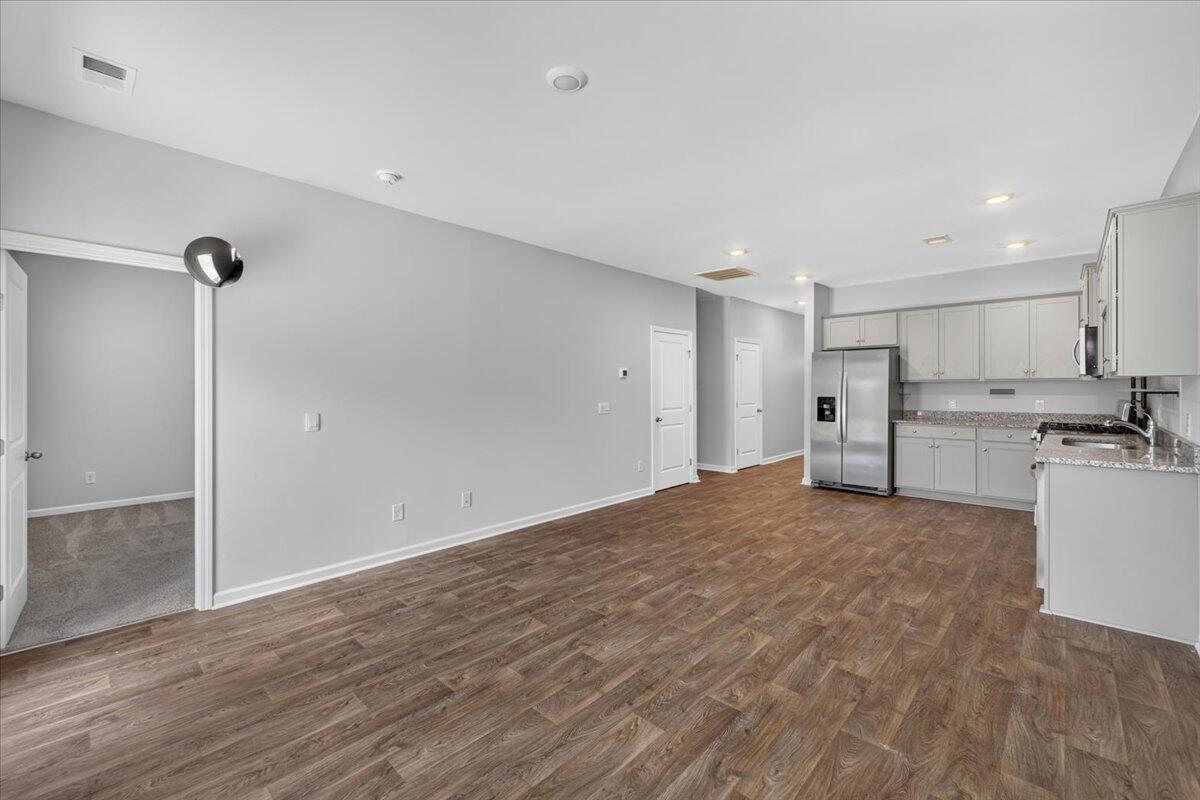 1081 Peridote Way Ladson, SC 29456 - Photo 8 of 26 20-Brandi Sanicharr - DSC03807