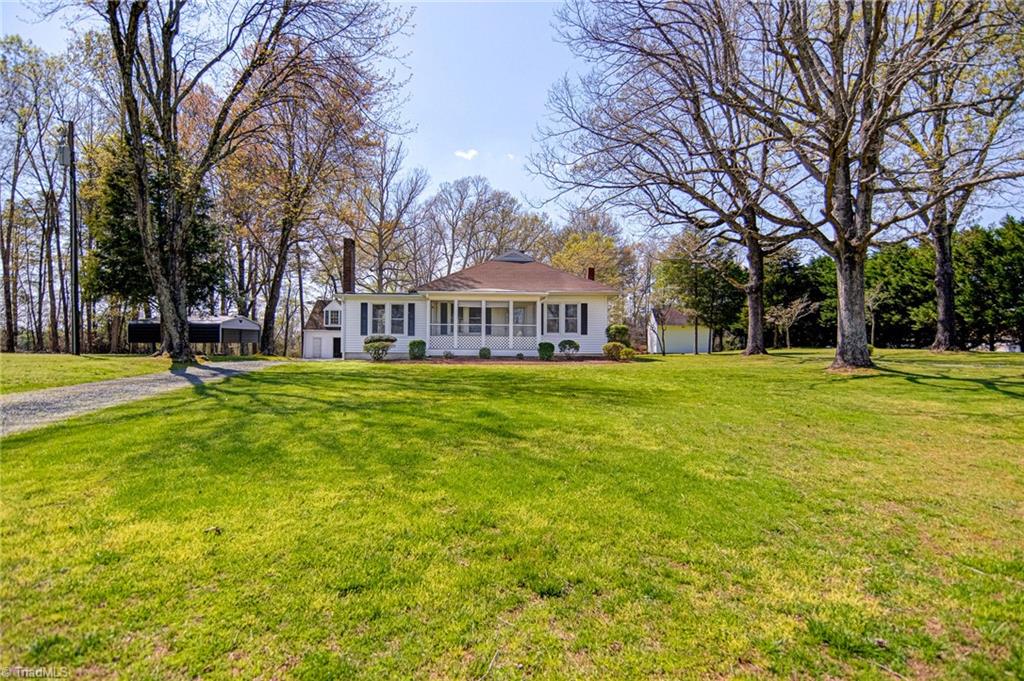 4314 Transou Road Pfafftown, NC 27040 - Photo 2 of 33 Gallery Image 2