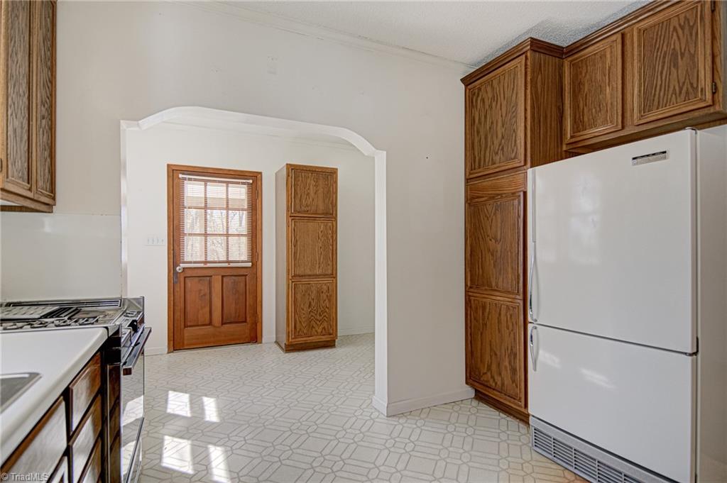 4314 Transou Road Pfafftown, NC 27040 - Photo 17 of 33 Gallery Image 17