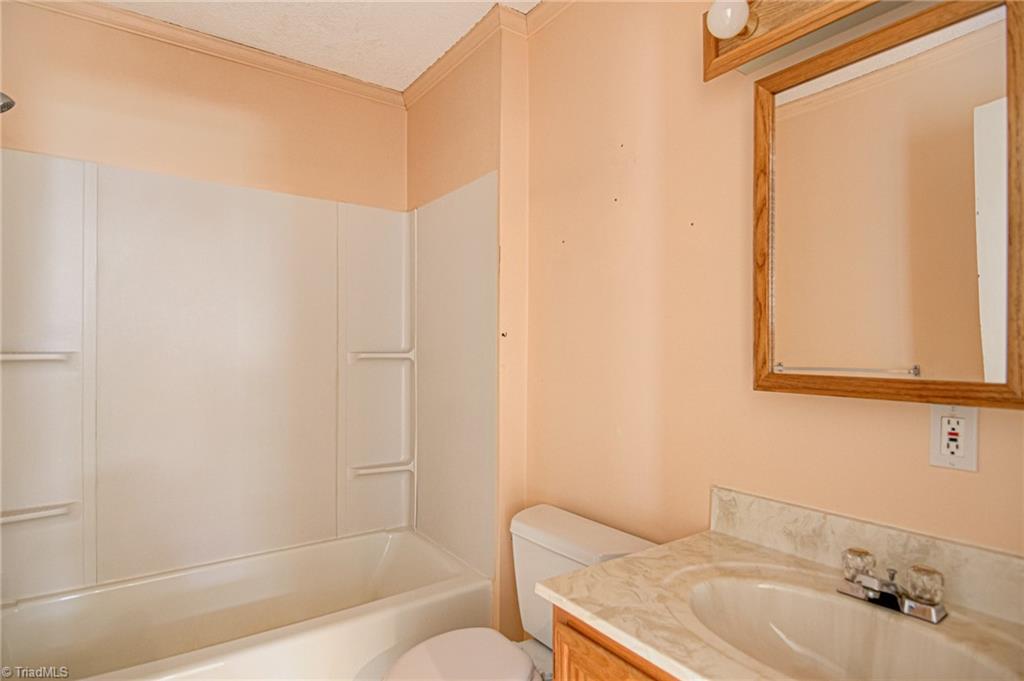 4314 Transou Road Pfafftown, NC 27040 - Photo 27 of 33 Gallery Image 27