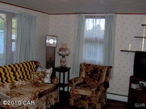 804 Main Road Lehighton, PA 18235 - Photo 6 of 14 Living room