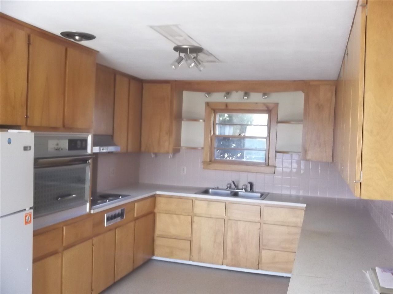 48 Pearson Hill Road Webster, NH 03303 - Photo 12 of 29 Gallery Image 12