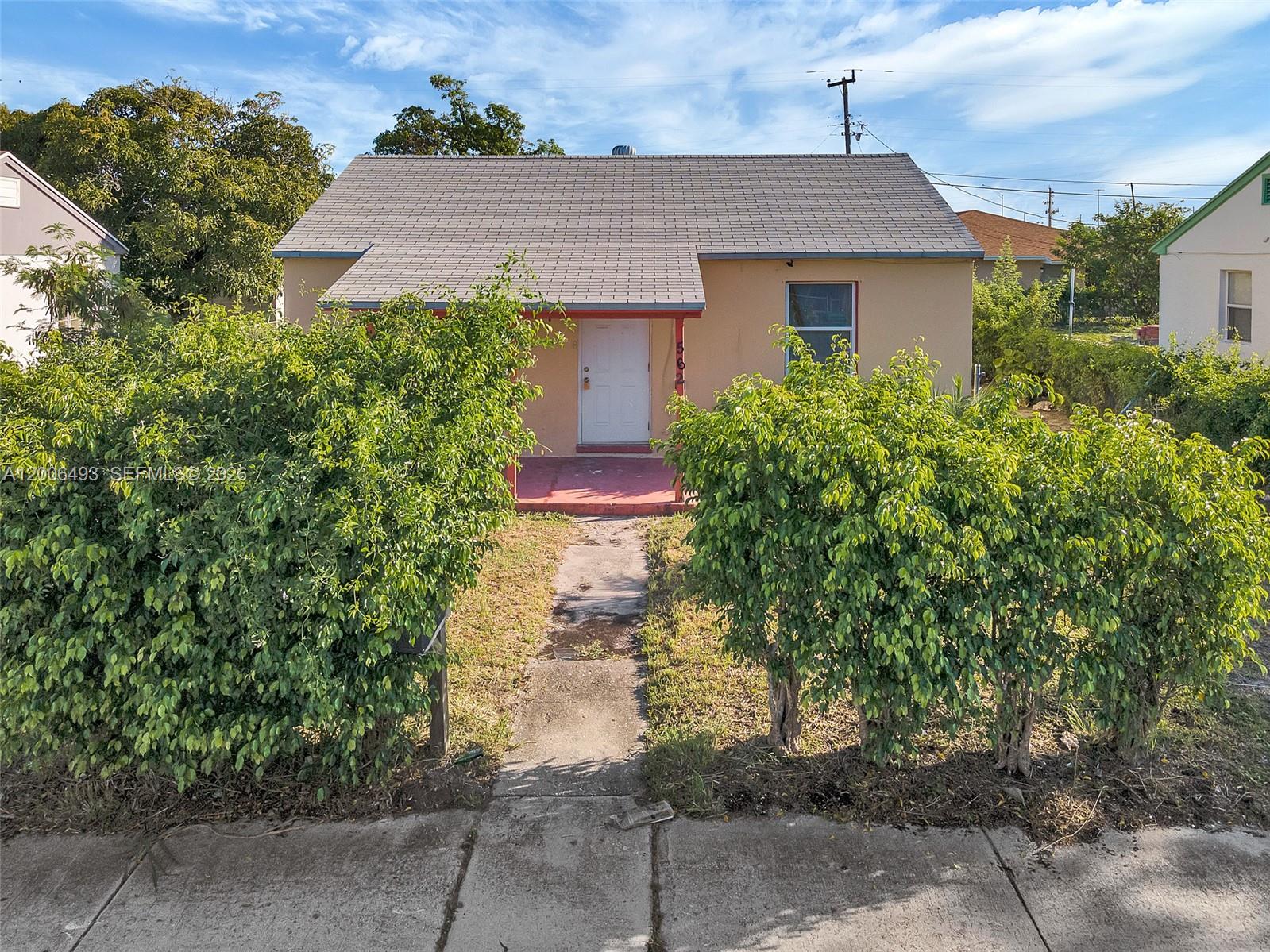 562 West 4th Street Riviera Beach, FL 33404 - Photo 13 of 46