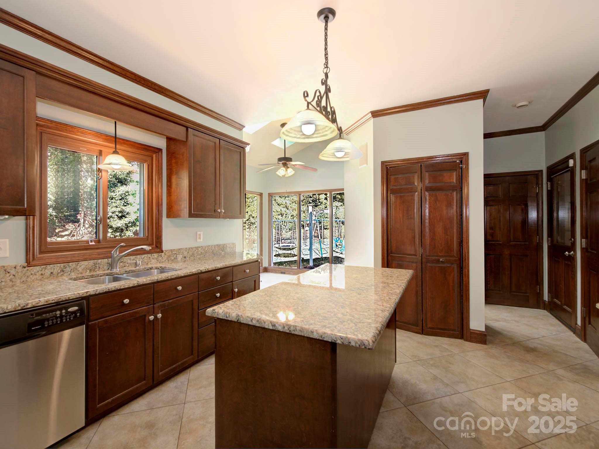 3408 Lence Court Charlotte, NC 28269 - Photo 12 of 47