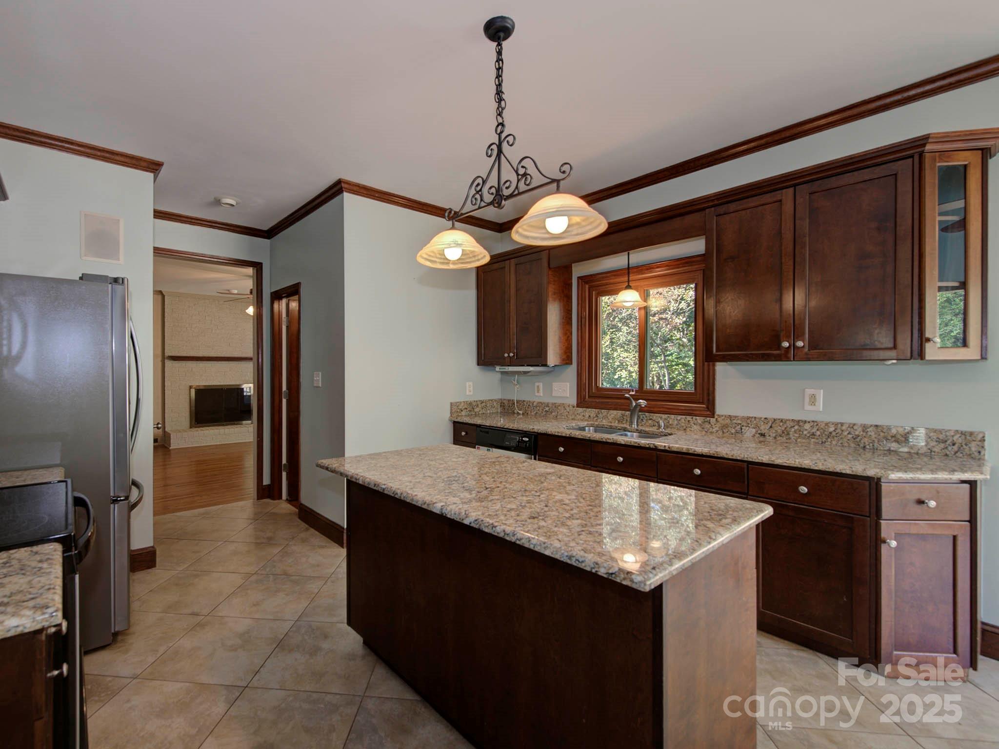 3408 Lence Court Charlotte, NC 28269 - Photo 10 of 47