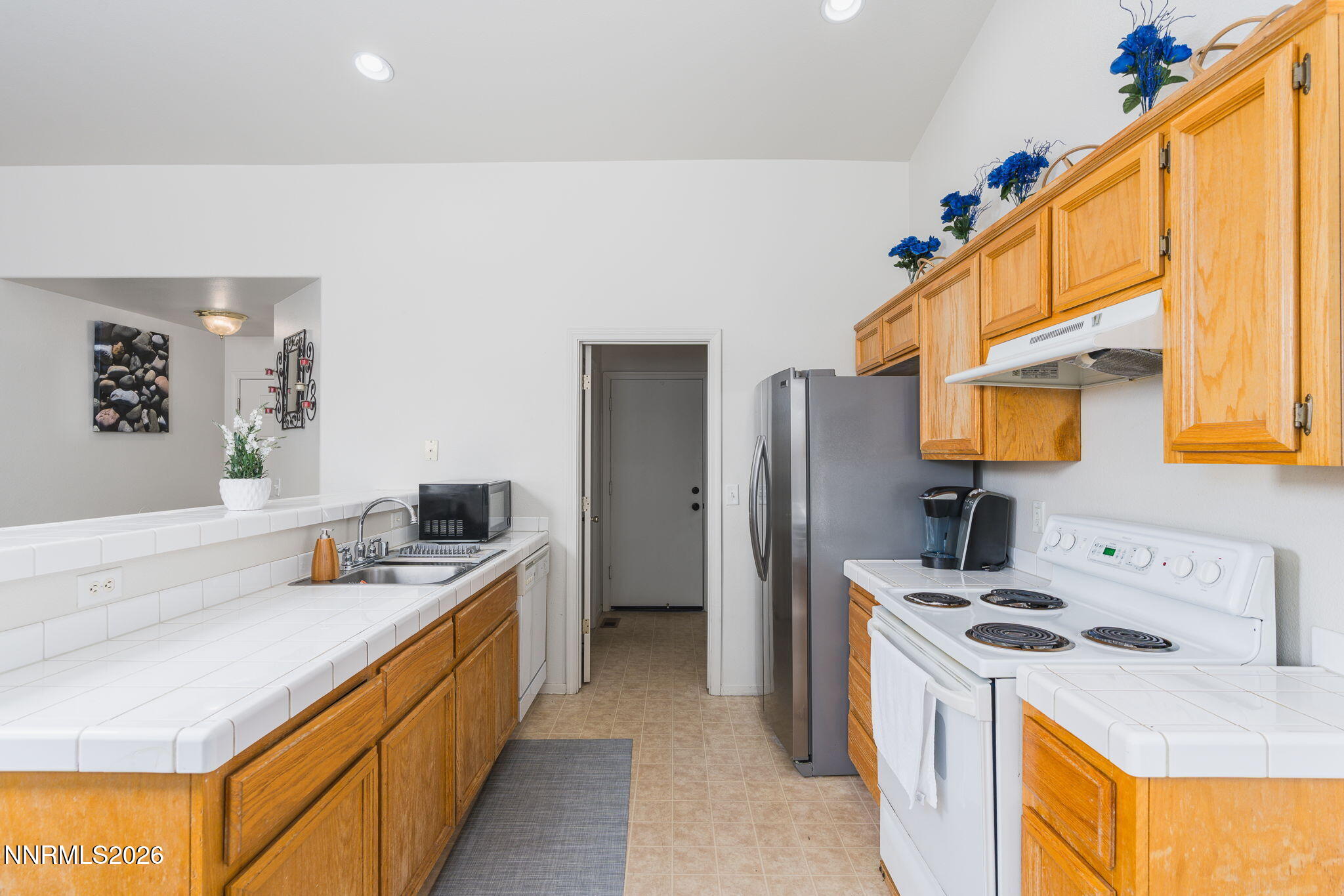 254 Emigrant Way Fernley, NV 89408 - Photo 12 of 31 12-web-or-mls-Standard 30-14
