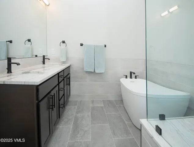 $1,375,000 | 6 Black Bear Drive, Unit A, Gypsum, CO 81637