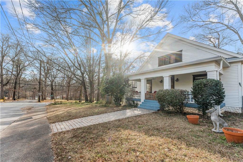 1473 Everhart Street Southwest Atlanta, GA 30310 - Photo 2 of 50