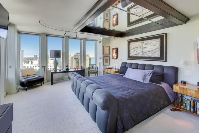 a picture of city view