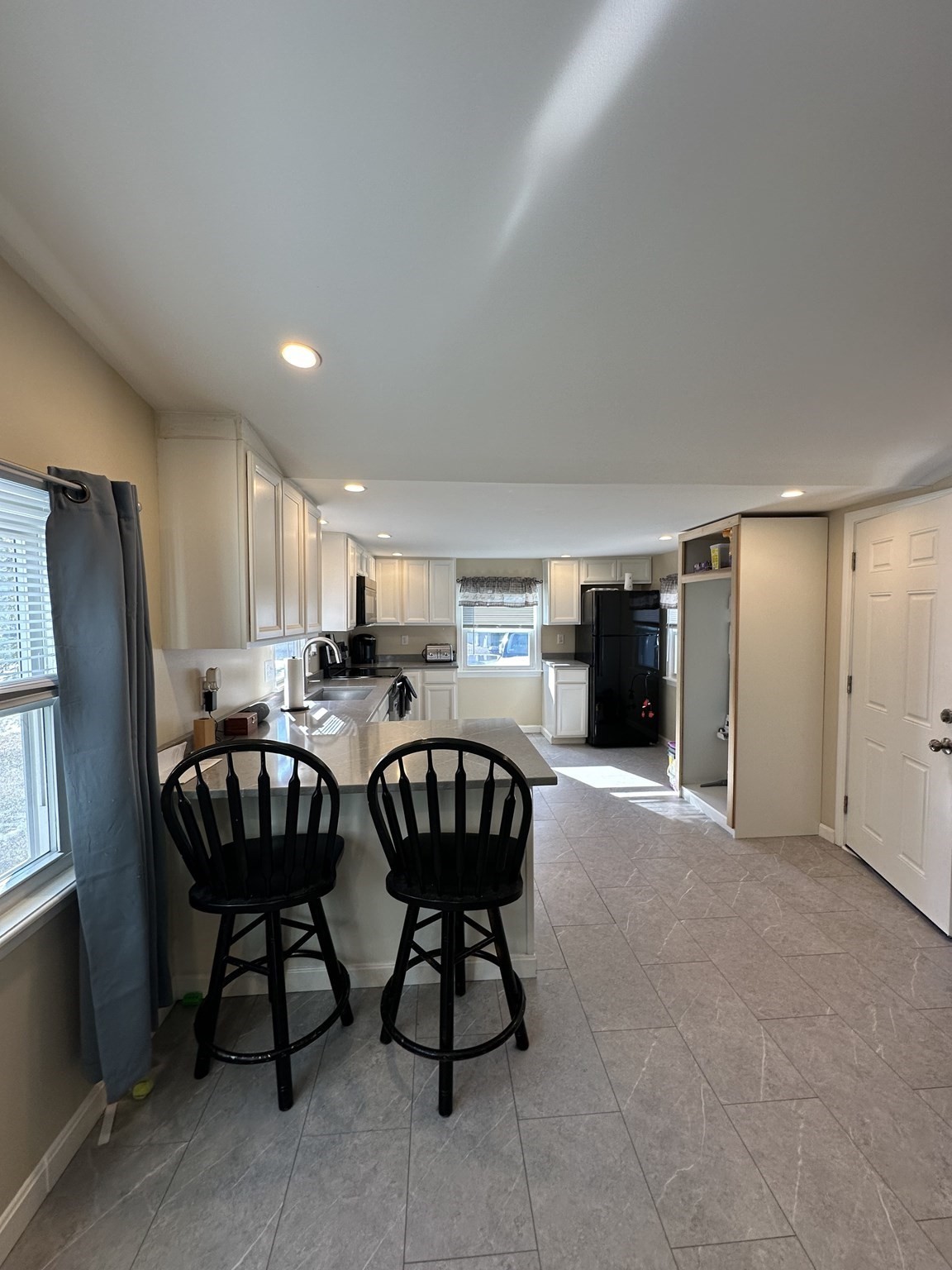 22 Chesapeake Road Holbrook, MA 02343 - Photo 7 of 23 Gallery Image 7