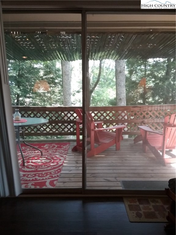 149 Slope View Road, Unit D 20 Sugar Mountain, NC 28604 - Photo 2 of 9 Gallery Image 2