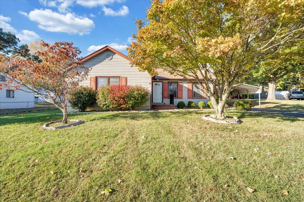 1900 Kiska Road Salem, VA 24153 - Photo 37 of 43 a house view with swimming pool in front of it