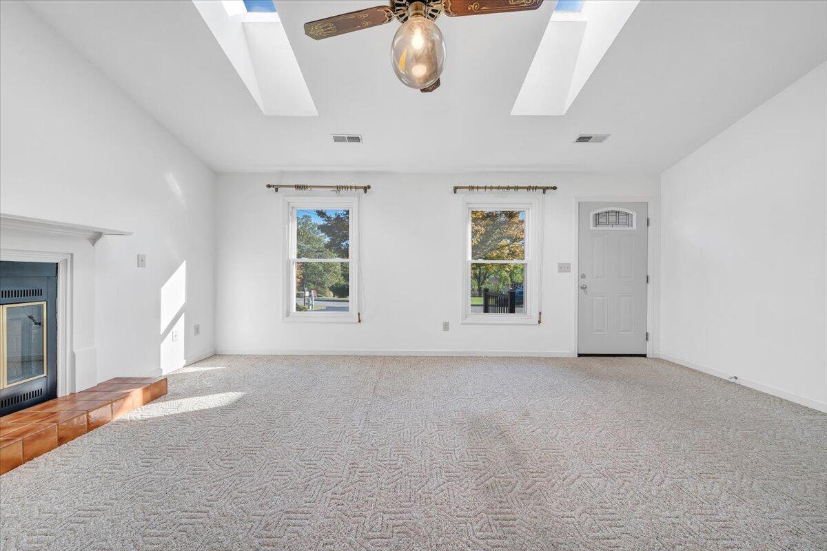 1900 Kiska Road Salem, VA 24153 - Photo 5 of 43 an empty room with windows