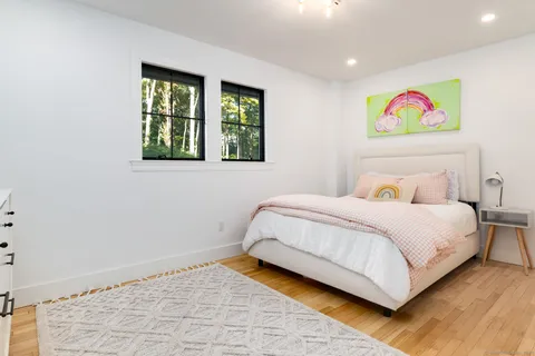 $2,475,000 | 12 Libby Lane, Darien, CT 06820