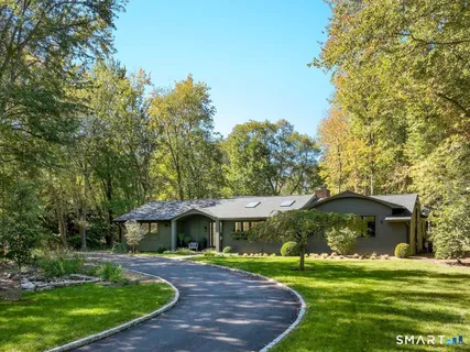 $2,475,000 | 12 Libby Lane, Darien, CT 06820