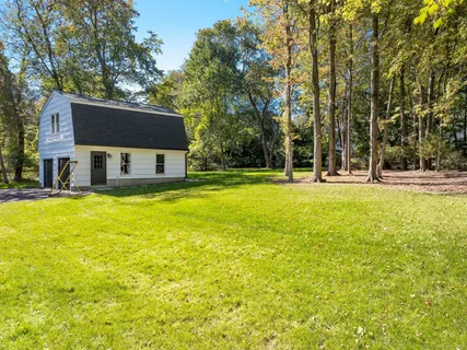 $2,475,000 | 12 Libby Lane, Darien, CT 06820