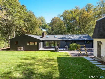 $2,475,000 | 12 Libby Lane, Darien, CT 06820