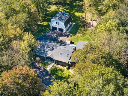 $2,475,000 | 12 Libby Lane, Darien, CT 06820