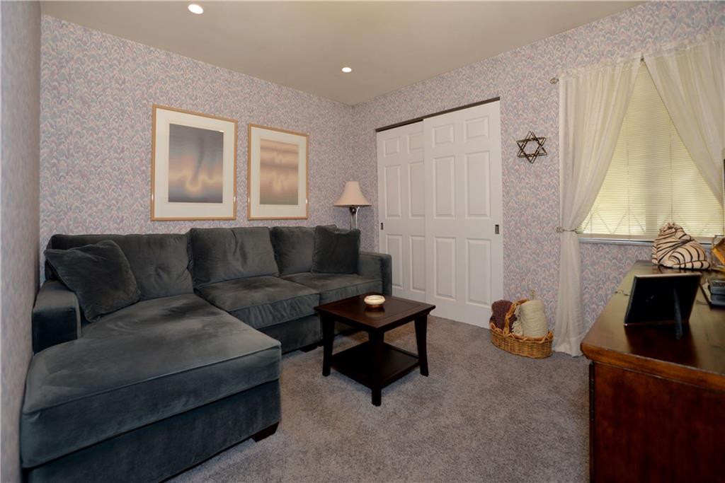 134 Berwyn Road Pittsburgh, PA 15237 - Photo 14 of 23 Bedroom 2