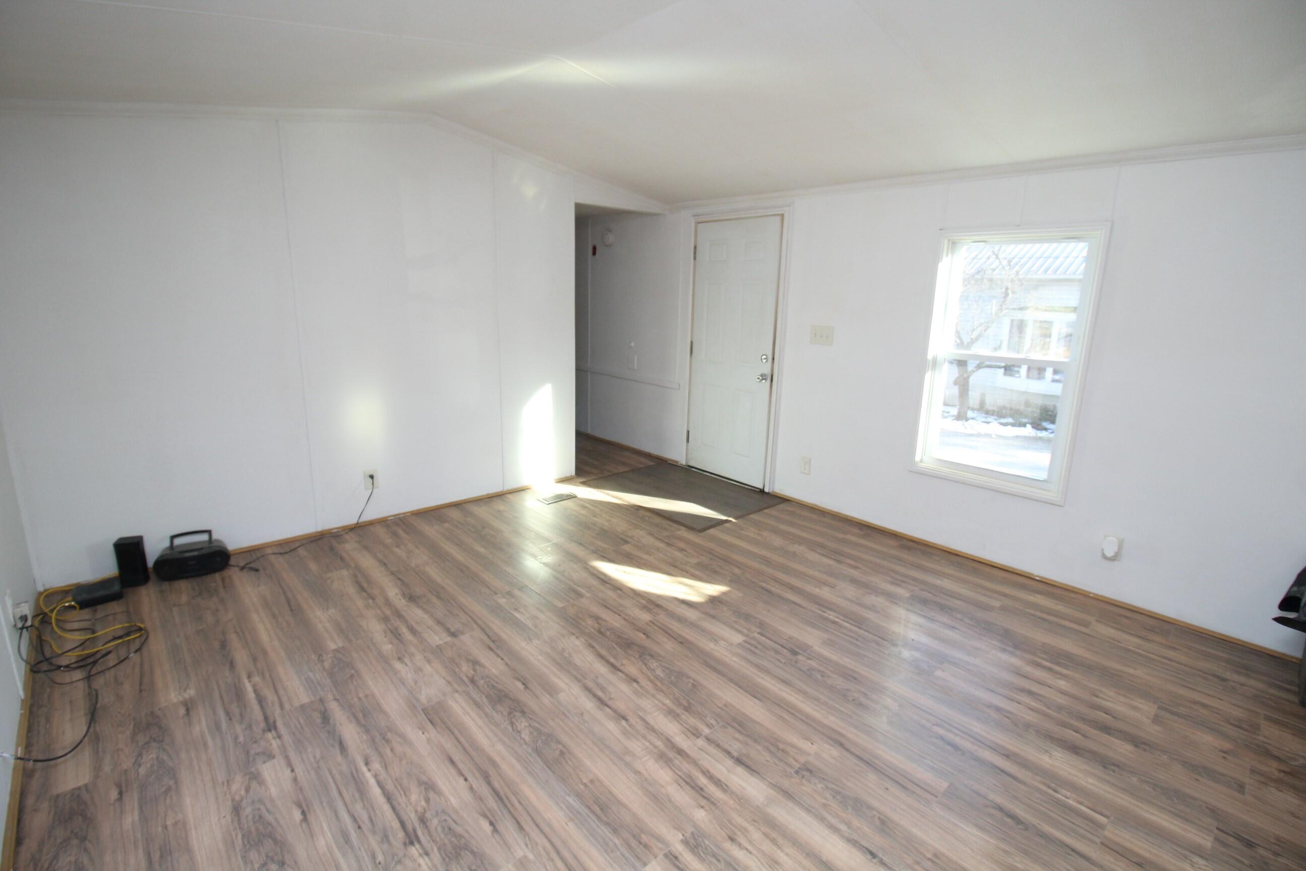 82 Fire Rd DC-1 Mount Vernon, ME 04352 - Photo 12 of 33 12. Living Room