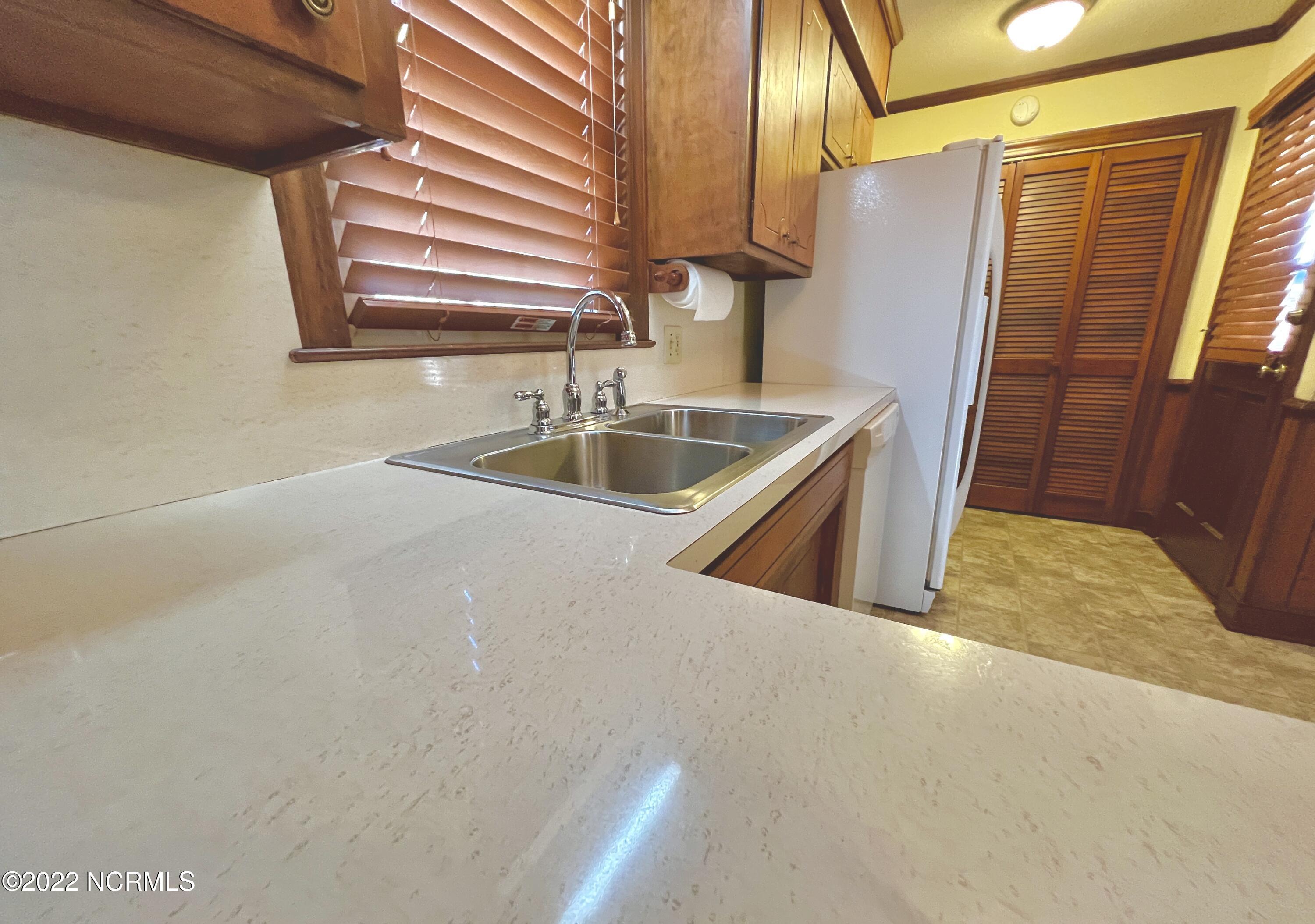 3013 Carey Road Kinston, NC 28504 - Photo 5 of 32 5A9F5DBC-E7C7-4E11-B33C-DA20B7541008