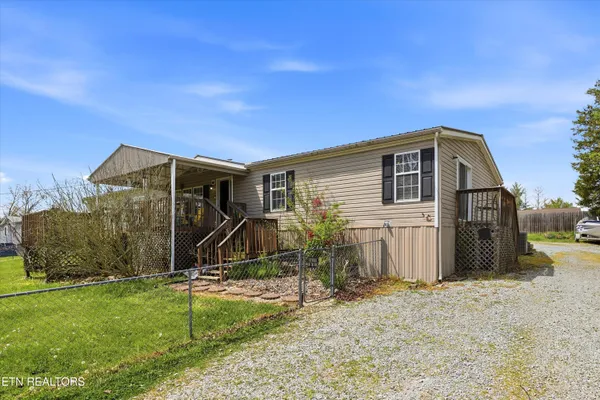 $270,000 | 122 2nd Street, Corryton, TN 37721