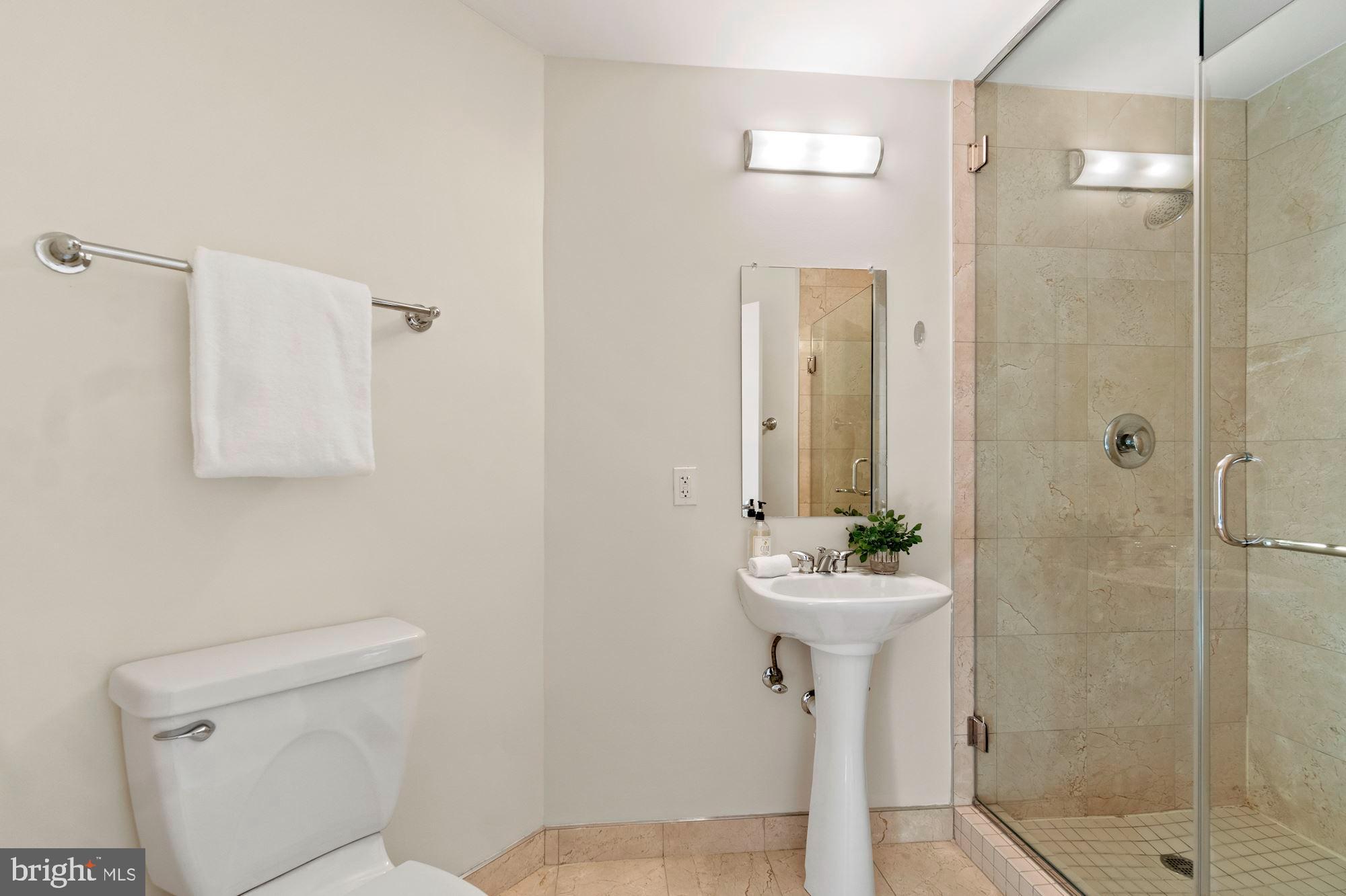 910 M Street Northwest, Unit 610 Washington, DC 20001 - Photo 15 of 22