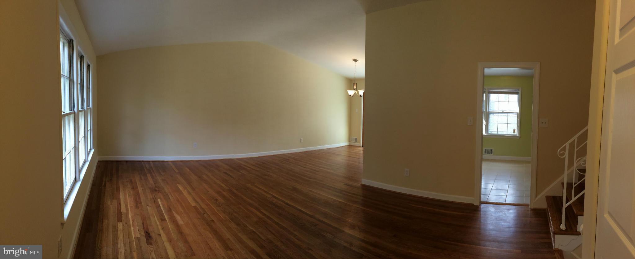 2707 Weller Road Silver Spring, MD 20906 - Photo 3 of 30 Living Room