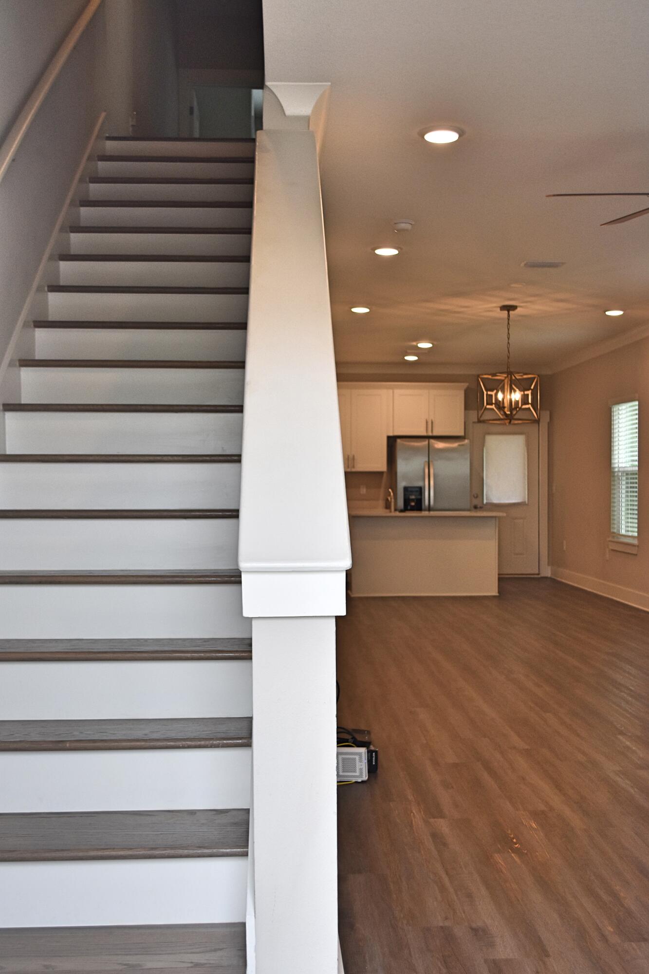 242 North Sand Palm Road Freeport, FL 32439 - Photo 4 of 34 a view of entryway and hall