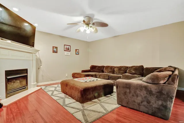 $350,000 | 4024 Kenmore Drive, Evansville, IN 47711