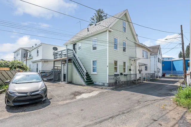 $464,900 | 8 Cedar Court, Lowell, MA 01852