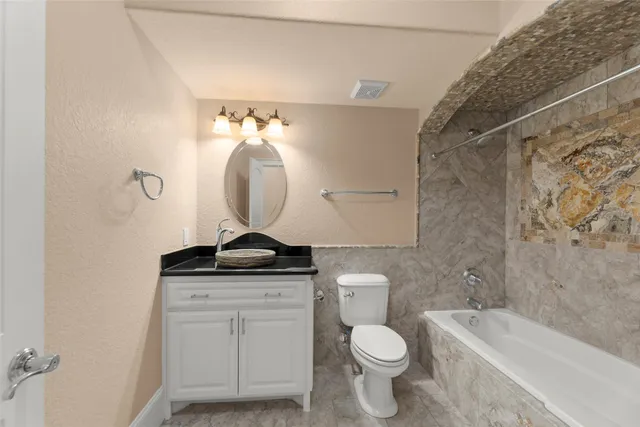 $2,175,000 | 2318 Bellefontaine, Houston, TX 77030