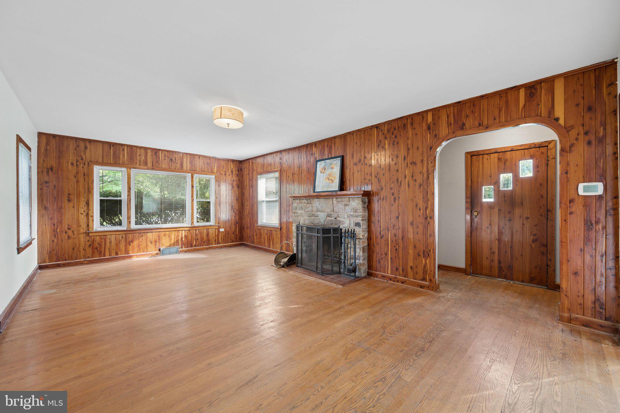 8995 Hamburg Road Frederick, MD 21702 - Photo 16 of 67 Spacious living room has wood burning fireplace