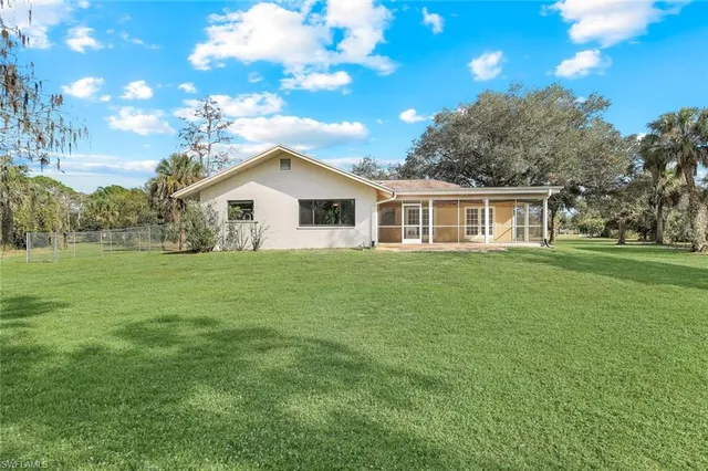 $780,000 | 711 21st Street Southwest, Naples, FL 34117