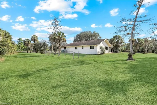 $780,000 | 711 21st Street Southwest, Naples, FL 34117