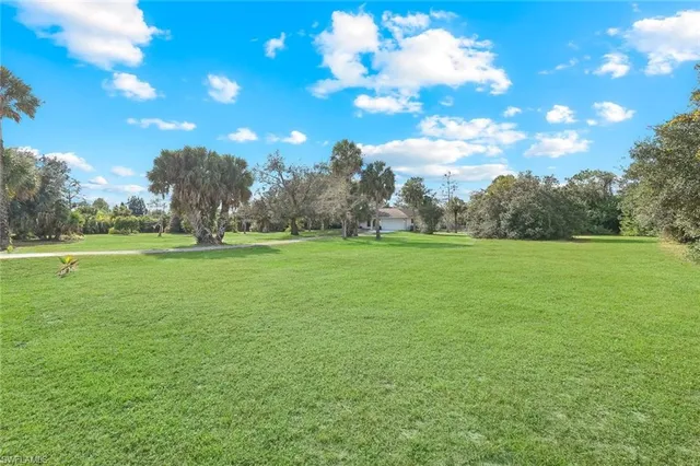 $780,000 | 711 21st Street Southwest, Naples, FL 34117