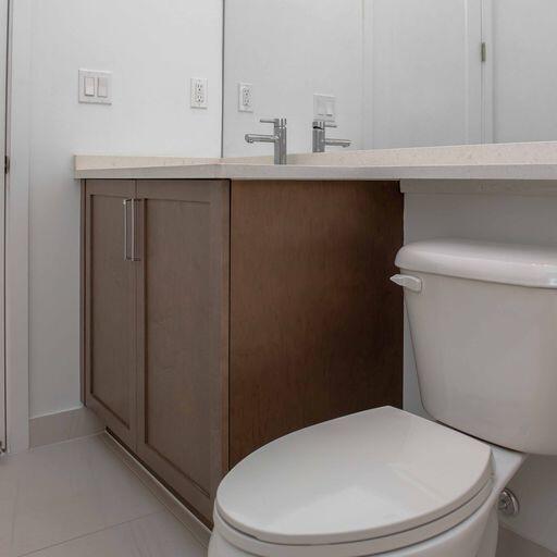 17035 Wandering Wave Avenue Boca Raton, FL 33496 - Photo 3 of 28 POWDER ROOM