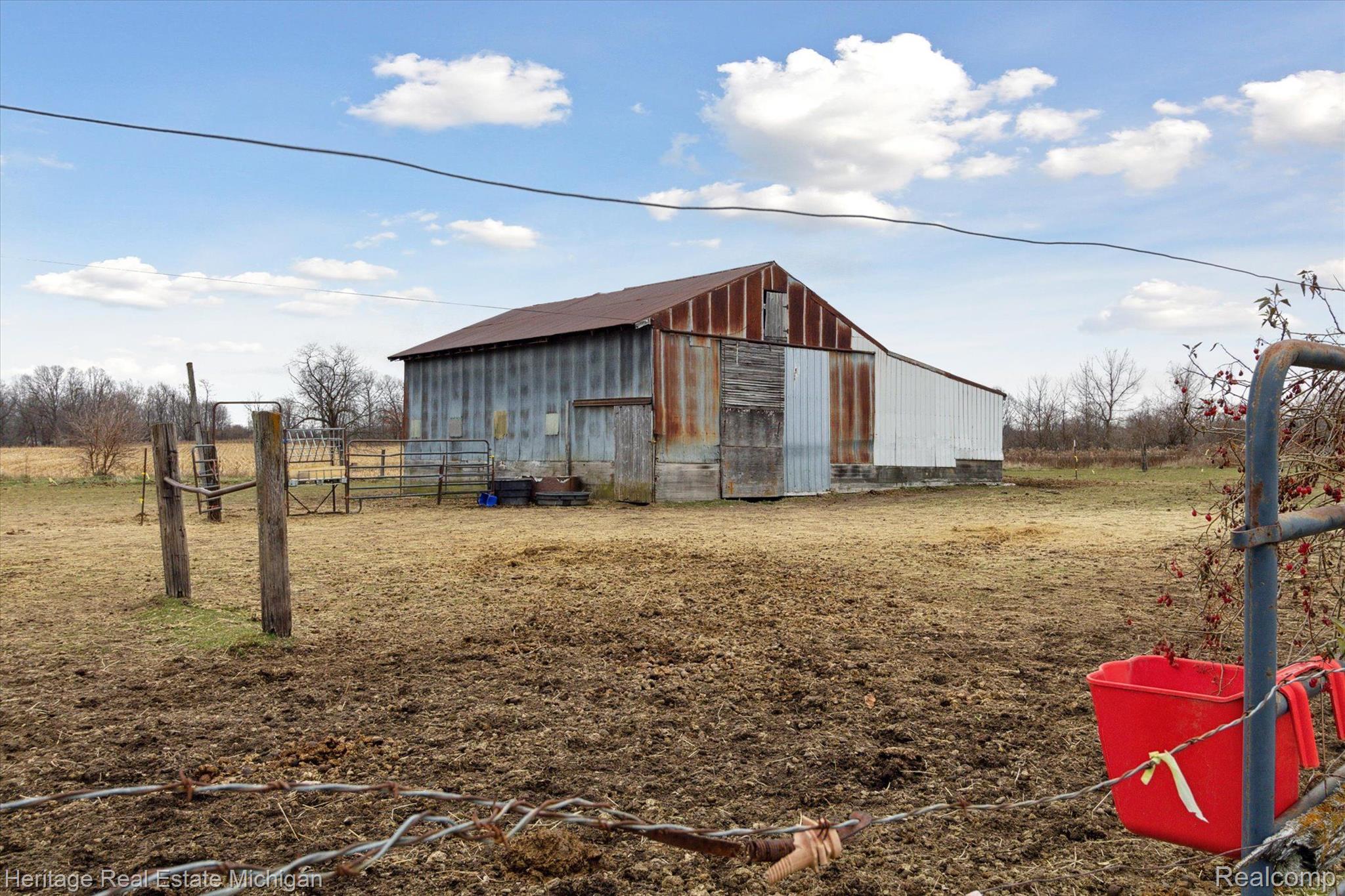 998 Lansing Road Morrice, MI 48857 - Photo 41 of 47 Horse Barn