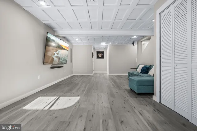 a house view with a backyard space