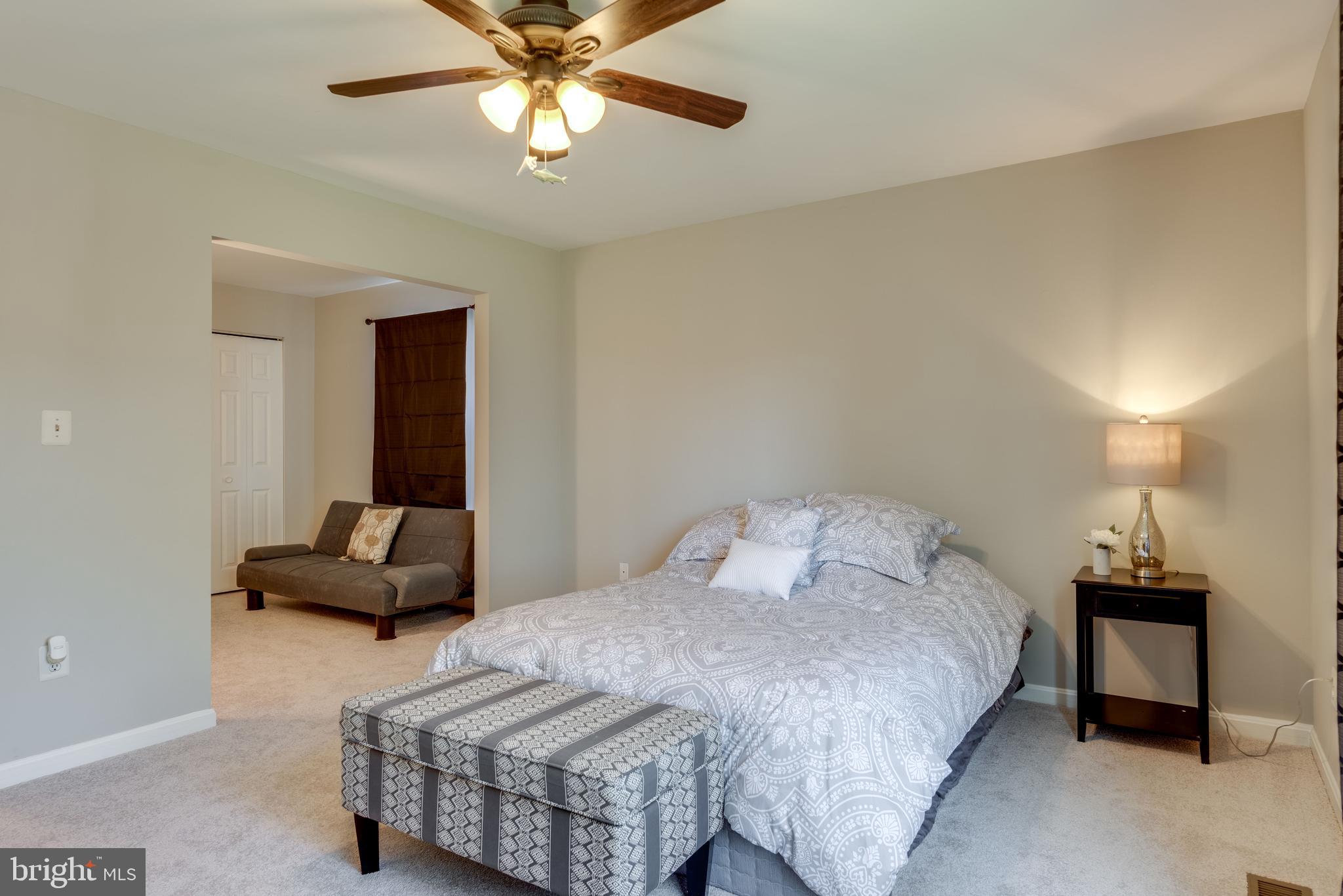 333 Silver Ridge Drive Sterling, VA 20164 - Photo 23 of 51 Sitting Area Off Master Bedroom