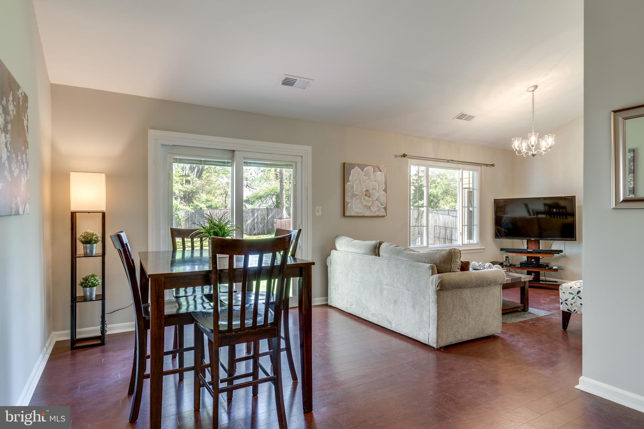 333 Silver Ridge Drive Sterling, VA 20164 - Photo 8 of 51 Flexible Living Room and Dining Room