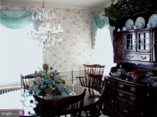 349 North Roland Street Pottstown, PA 19464 - Photo 4 of 6 Gallery Image 4