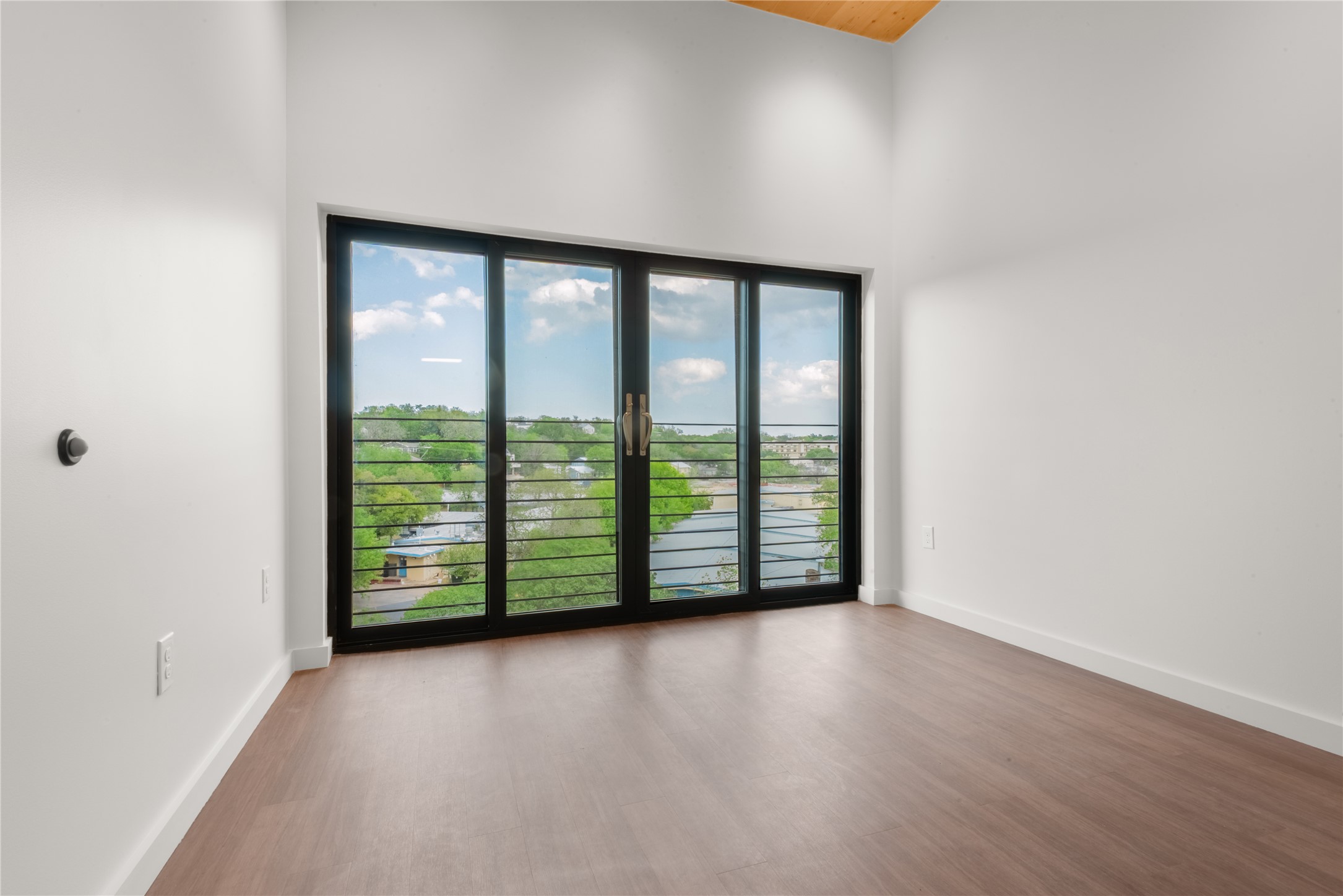 3515 Webberville Road, Unit 301 Austin, TX 78702 - Photo 3 of 5