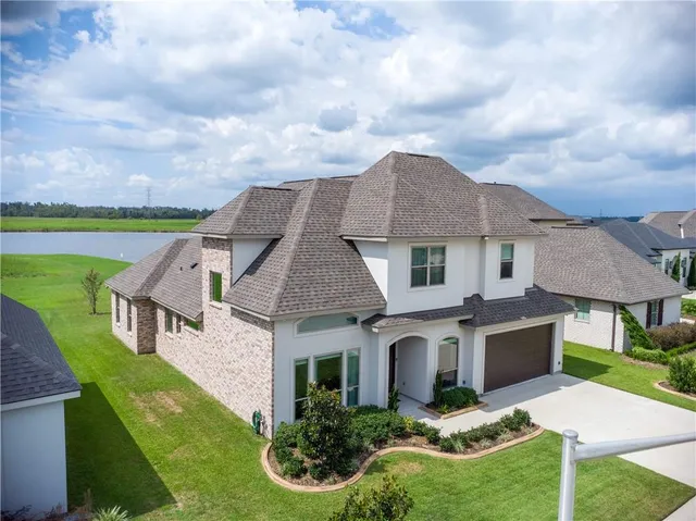 $599,000 | 109 Moonlight Cove Lane, Luling, LA 70070
